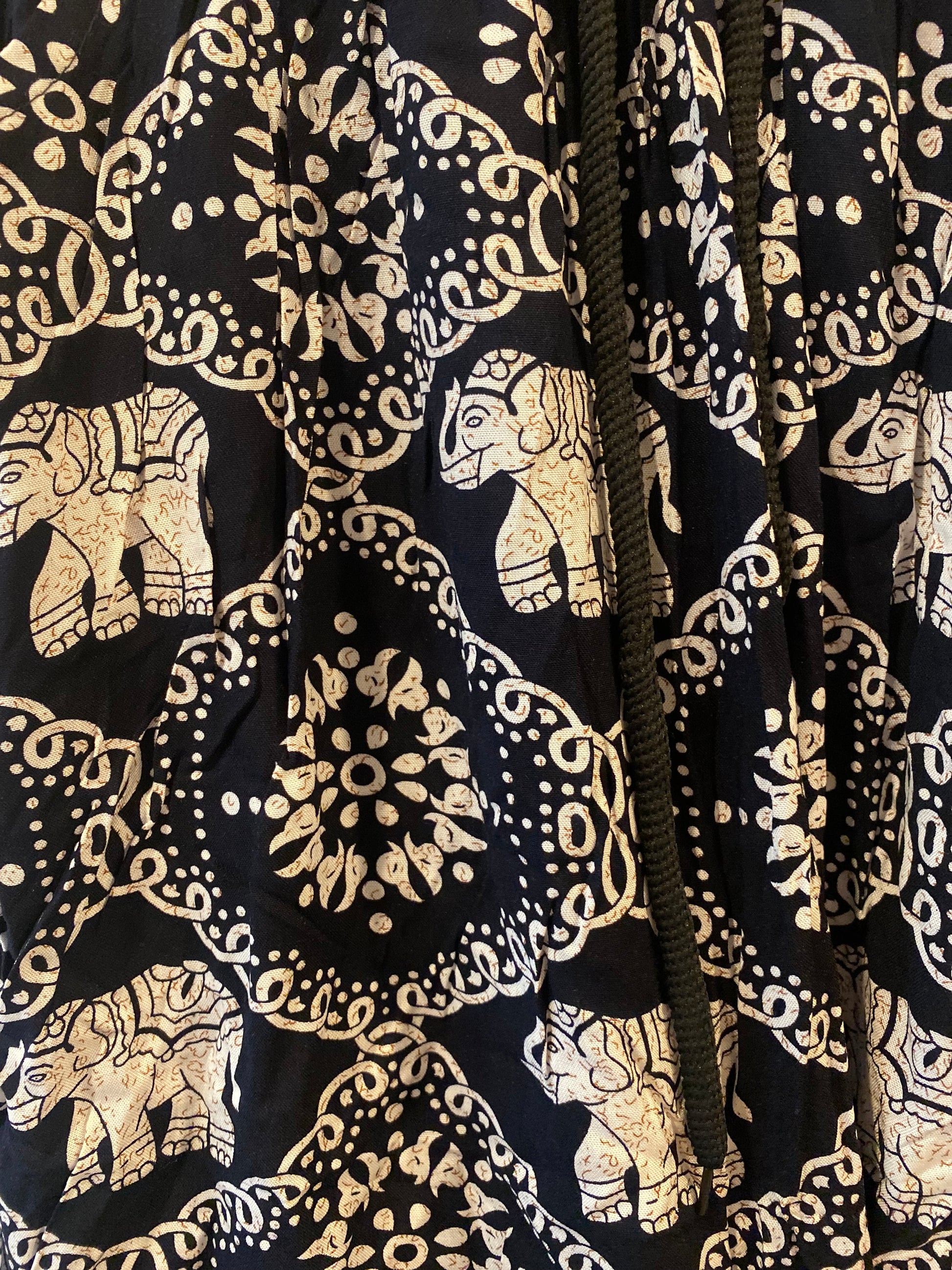 Elephant Dancing Pattern Drawstring